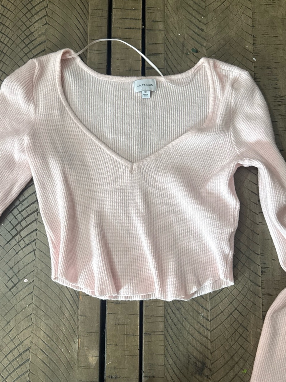 La Hearts Pale Pink Ribbed V-Neck Cropped Top